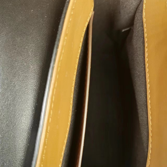 Burberry Note Bag in Birch Brown - Picture 3 of 9